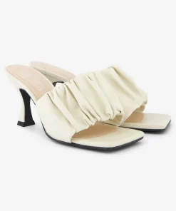 Ambia Antique White