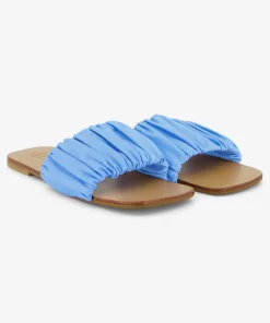 Amira Airy Blue