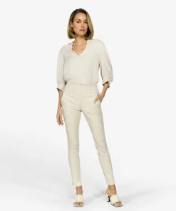 Colette Antique White