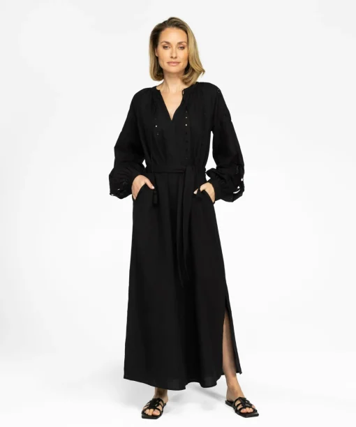 Dalma Black