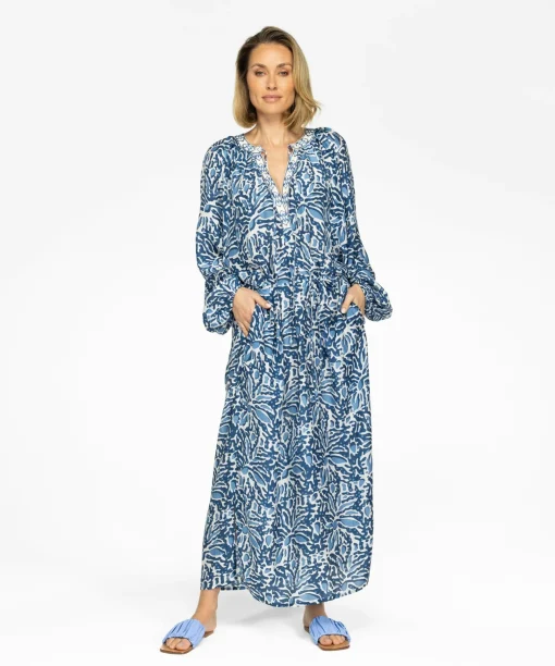 Darcelle Airy Blue Blossom