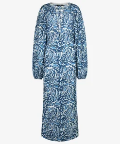 Darcelle Airy Blue Blossom