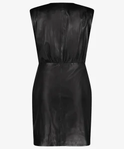 Dove Black