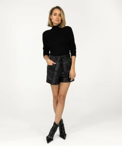 Pazit Black