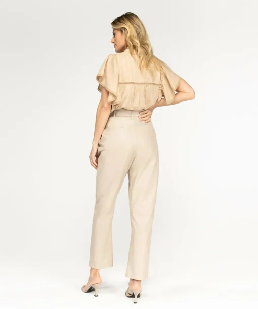 Pelin Almond White