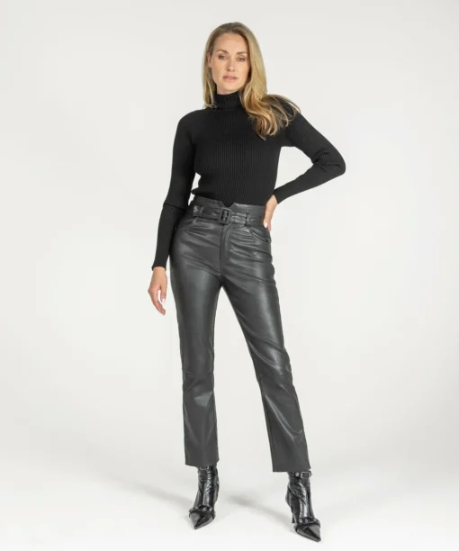 Pelle Black