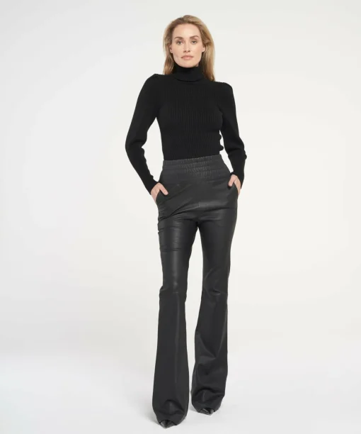 Pinnie Black