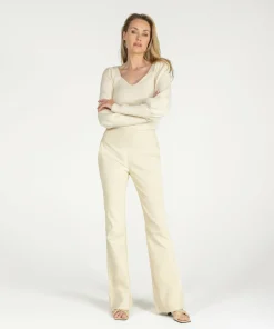 Pinnie Creamy White