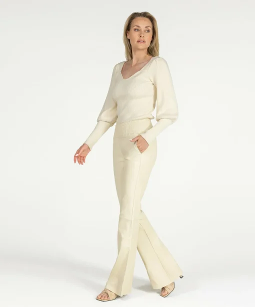 Pinnie Creamy White