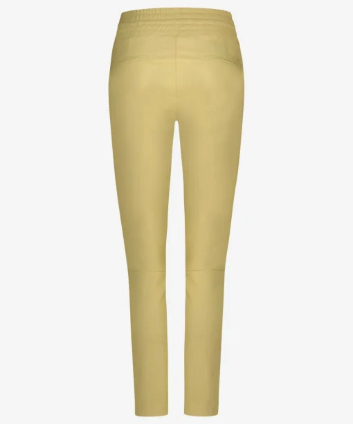 Poggy Buttery Yellow