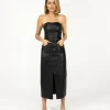 Taar Studs Black