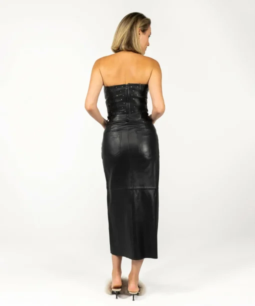 Taar Studs Black
