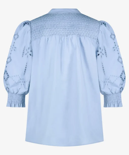Tesja Airy Blue