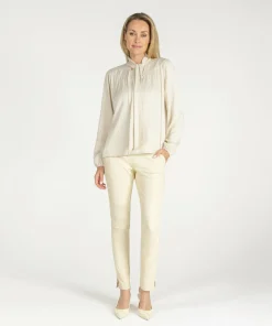 Tivi Creamy White
