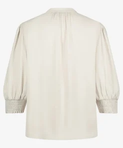 Tracer Antique White
