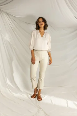 Tracer Antique White